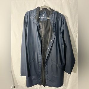 RAINS navy raincoat (unisex)